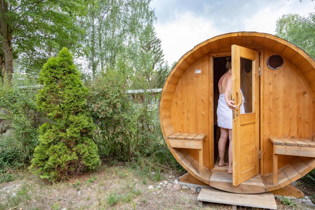 Gemutliches Tinyhouse Bungalow Mit Kamin & Sauna Am See Joachimsthal Buitenkant foto